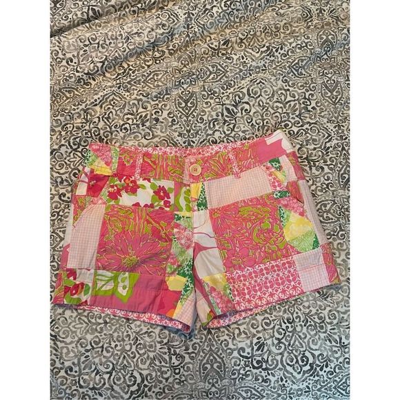 Lilly Pulitzer Pants - Lilly Pulitzer Pink Patchwork Shorts Size 4 Tropical Patchwork Design